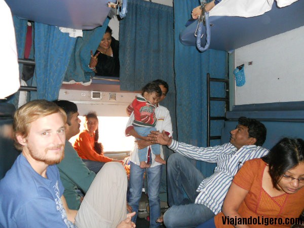 Tren en India